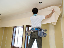 大手リフォーム店と一般のクロス張替え業者の違い